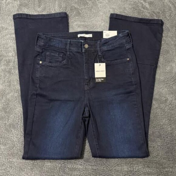 NWT - Nine West Dark Wash Boot Cut Jean - Picture 7 of 7